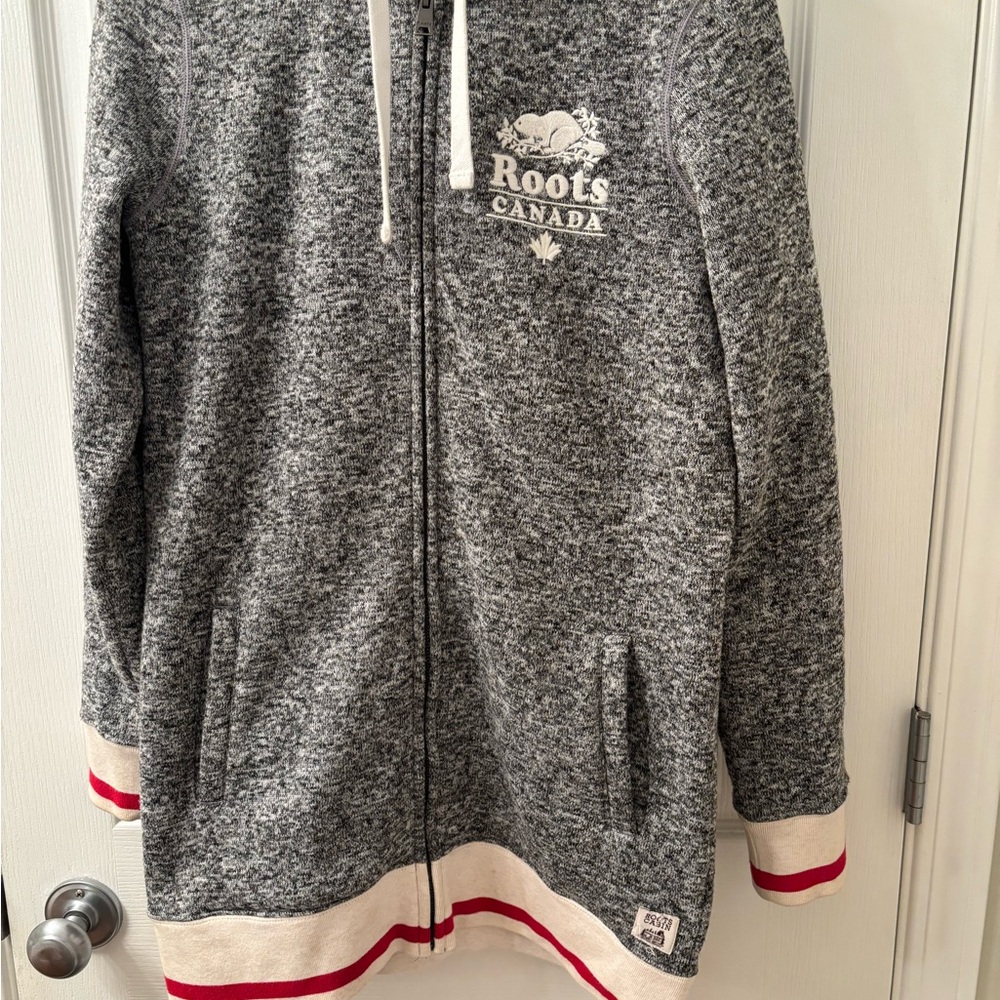 Roots Women's Gray and Cream Hoodie
